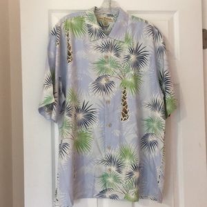 Tommy Bahama short sleeve silk button down shirt